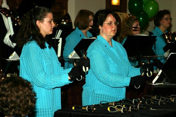 041