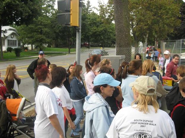 098
